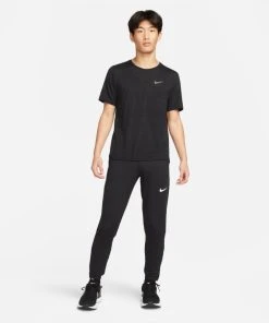 Nike Men’s DRI-FIT Miler Short Sleeve (010 - Black/Reflective Silver) -New balance-shop 0B7683F1 03CC 4734 BD7A C5D18E5A3ACD