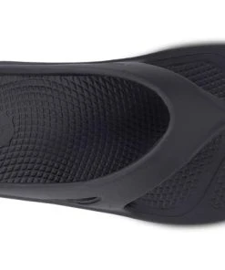 OOFOS OOriginal Sandal - 1000-BLK -New balance-shop 1000BLK shot6 932x680 de176102 de94 42d7 9e2d cad16ad248d9