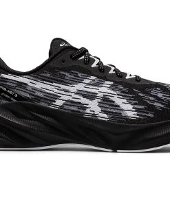Men's ASICS Novablast 3 - 1011B458.002