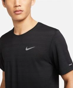 Nike Men’s DRI-FIT Miler Short Sleeve (010 - Black/Reflective Silver) -New balance-shop 121B0131 5704 4D31 972A 1BB172D5C6D0