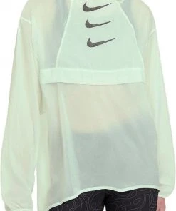 Nike Women’s Run Division Packable Running Jacket (394 - Barely Green/Black)