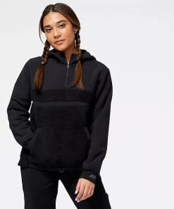 New Balance Women’s Q Speed Sherpa Anorak (BK - Black)