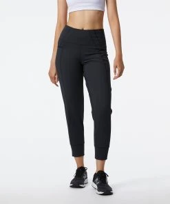 New Balance Women’s Shape Shield Jogger (BK - Black)