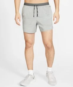 Nike Men’s Flex Stride Short 5” (068 - Iron Grey/Reflective Silver) 5 Nike Men’s Flex Stride Short 5” (068 - Iron Grey/Reflective Silver) -New balance-shop 6744ADC0 5893 4911 80D5 7A3F141A16DF