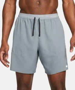 Nike Men's DRI-FIT Stride 7" 2-in-1 Shorts (084 - Smoke Grey/Dark Smoke Grey/Reflective Silver)