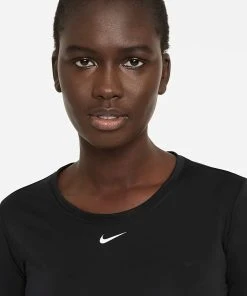 Nike Women’s DRI-FIT One Long Sleeve (010 - Black/White) -New balance-shop 86D93BD7 1CD3 4B9A 820D E0AAD2D4576F