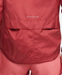 Nike Women's Essential Running Jacket (690 - Pomegranate/Reflective Silver) -New balance-shop B9CD8FFF C3E6 42D5 ADE1 6C472EB3DE2F