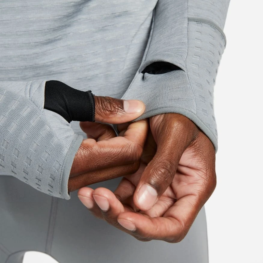 Nike Men's Therma-Fit Repel Element Long Sleeve (084 - Smoke Grey/Grey Fog/Reflective Silver) 3 Nike Men's Therma-Fit Repel Element Long Sleeve (084 - Smoke Grey/Grey Fog/Reflective Silver) - Image 3