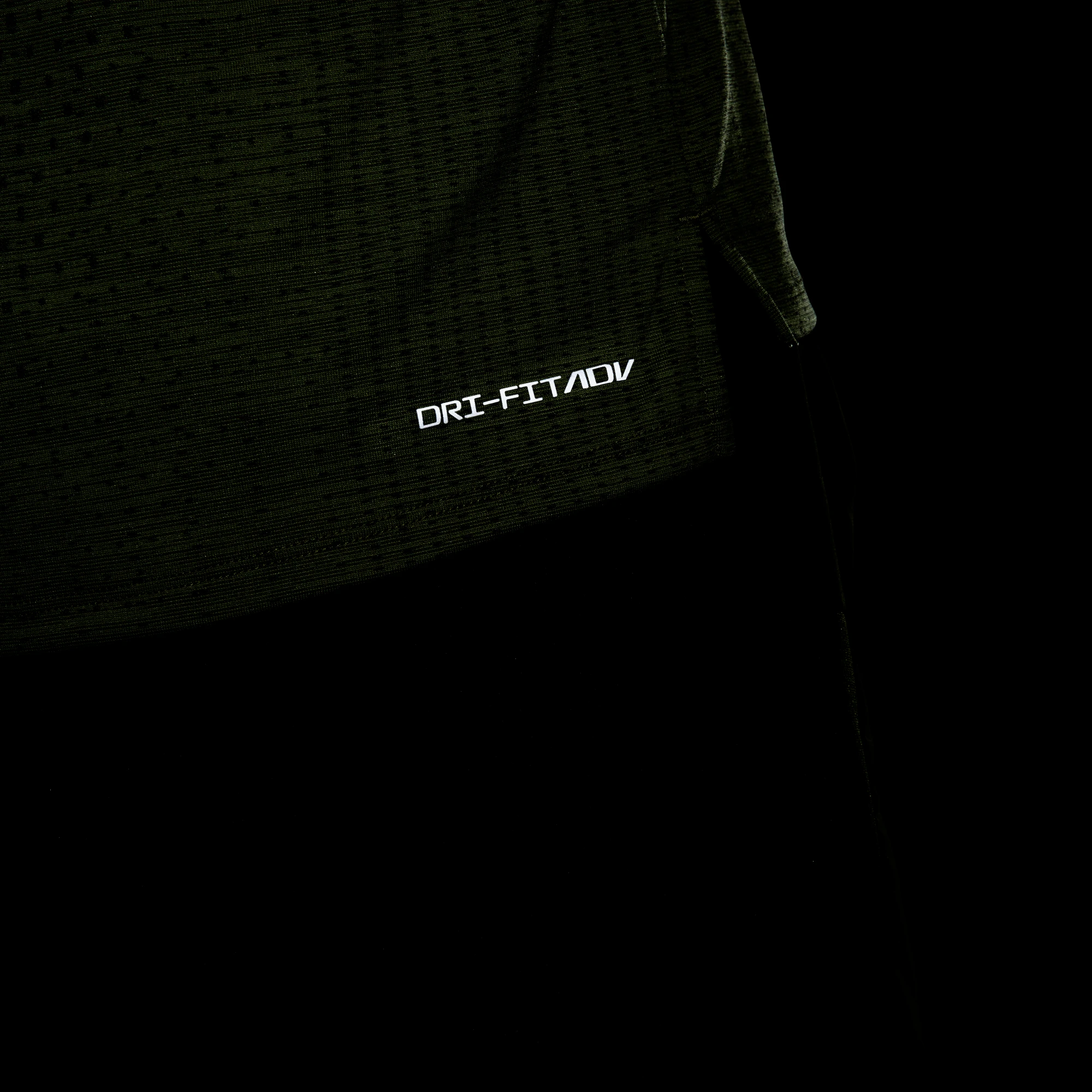 Nike Men's DRI-FIT Techknit Ultra Short Sleeve Running Top (326 - Rough Green/Alligator/Reflective Silver) 8 Nike Men's DRI-FIT Techknit Ultra Short Sleeve Running Top (326 - Rough Green/Alligator/Reflective Silver) - Image 8