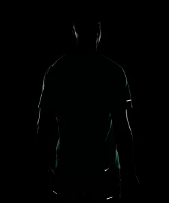 Nike Men's DRI-FIT Trail Solar Chase Short-Sleeve Running Top (363 - Spring Green/Gridiron) -New balance-shop DV9305 363 H PREM 2000