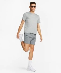 Nike Men's DRI-FIT UV Miler Short Sleeve Running Top (084 - Particle Grey/Grey Fog/Reflective Silver) -New balance-shop DV9315 084 PHSYM003