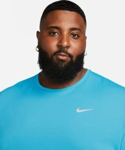 Nike Men's DRI-FIT UV Miler Short Sleeve Running Top (416 - Baltic Blue/Reflective Silver) 8 Nike Men's DRI-FIT UV Miler Short Sleeve Running Top (416 - Baltic Blue/Reflective Silver) -New balance-shop DV9315 416 PHSYM001 2000