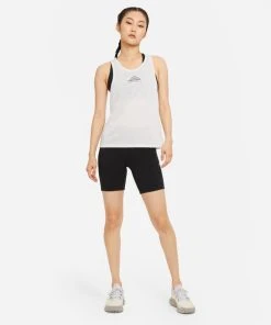 Nike Women's Epic Luxe Trail Running Shorts (010 - Black/Dark Smoke Grey/Reflective Silver) -New balance-shop E0DCCA21 B1E0 4DC7 A7BA 355900EA49D4