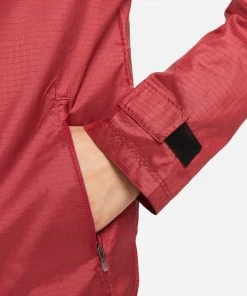 Nike Women's Essential Running Jacket (690 - Pomegranate/Reflective Silver) -New balance-shop F1702C87 E4A5 4ECF B902 CDFB4FD30CC5