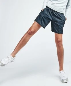 TASC Women's Recess 7" Training Short (986 - Black Camo) -New balance-shop Tasc SS 2022 5457