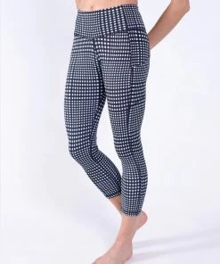 TASC Women's Recess 7/8 Pocket Tight (960 - Plaid)